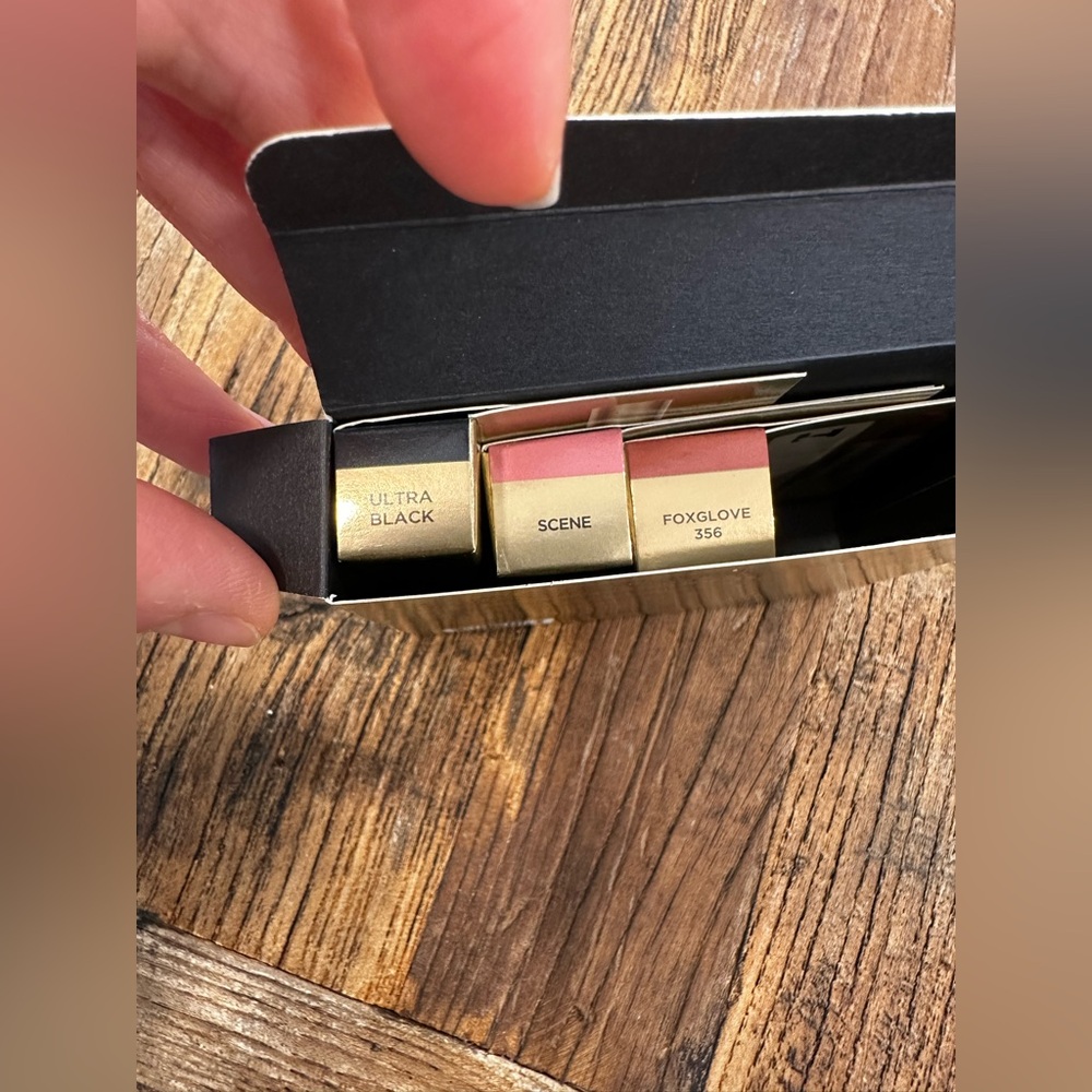 Hourglass Eye, Lip & Cheek Set — Pink & Berry - Picture 3 of 3